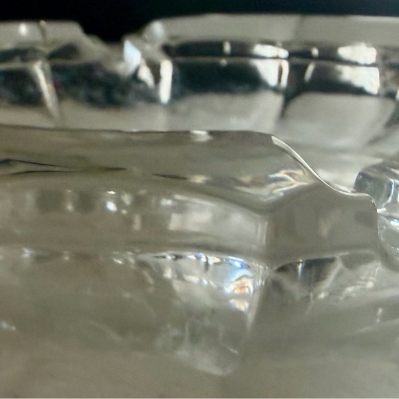 Vintage Heavy Clear Cut Glass Ashtray - MCM Scalloped Edge Decor - Picture 3 of 9